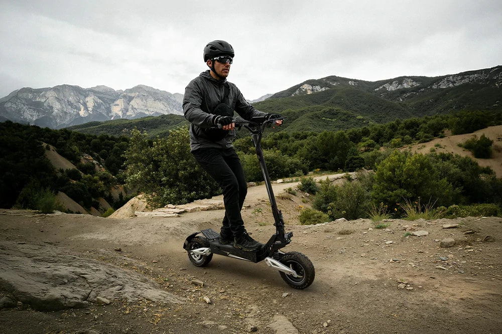 How to Enjoy a Relaxed Summer Evening Ride with Your OOTD Scooter